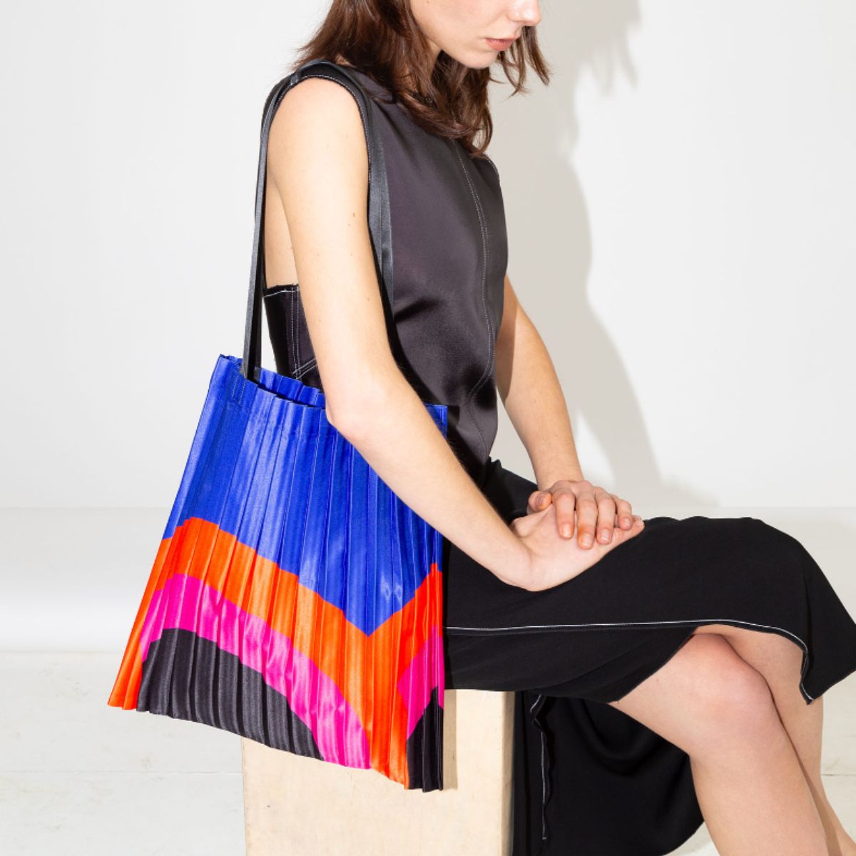 Tote Bag Plissettata in Raso "Rainbow"