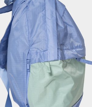 The New Foldable Backpack Medium "Mist & Clear"